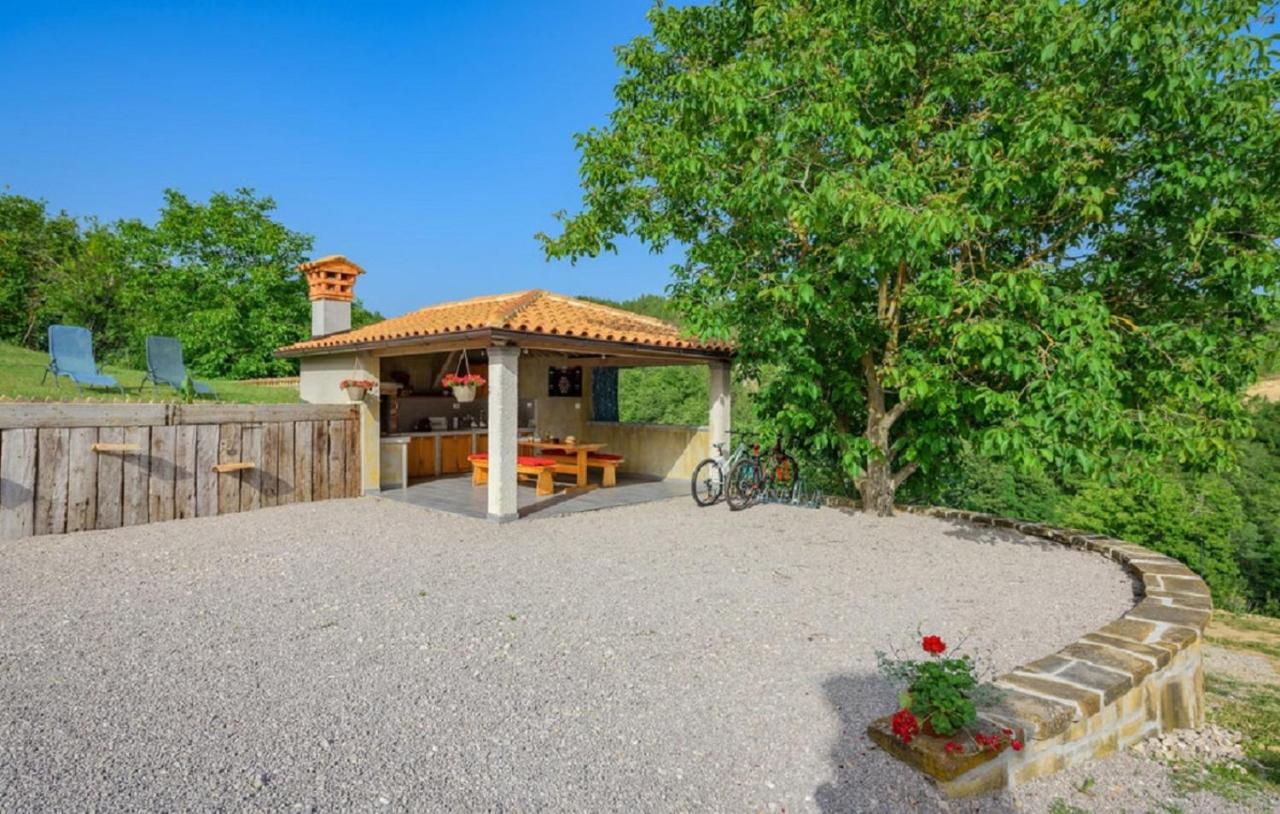 Guesthouse Gospodi Cerovlje Kültér fotó